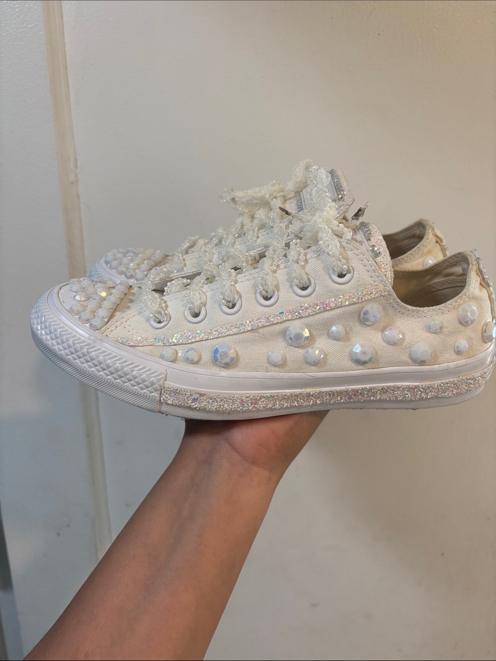 Converse White Iridescent Beaded Low Top Sneakers - Picture 4 of 10